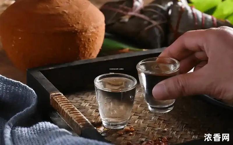 最新白酒价格查询指南：全面解析白酒价格体系
