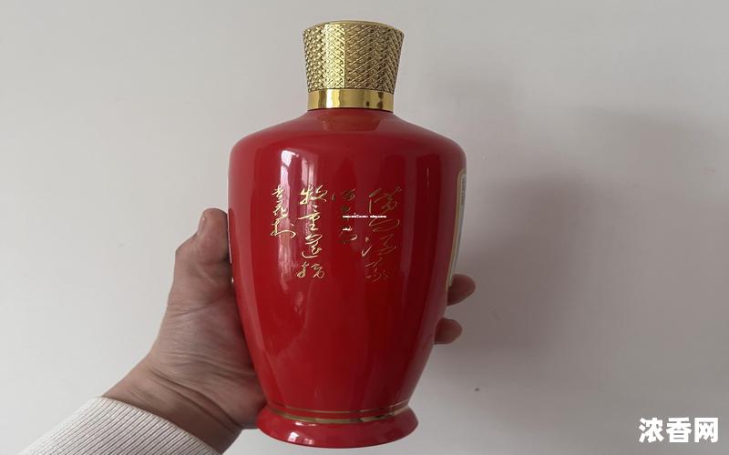 中国白酒第三名揭秘：是哪款佳酿独占鳌头？