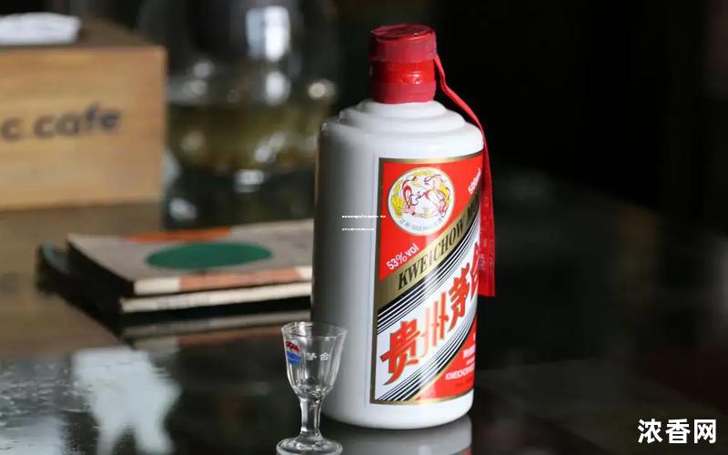 酱香型白酒酿造工艺深度解析:传统技术与现代科技的融合之旅 酱香型白酒酿造工艺深度解析:传统技术与现代科技的融合之旅