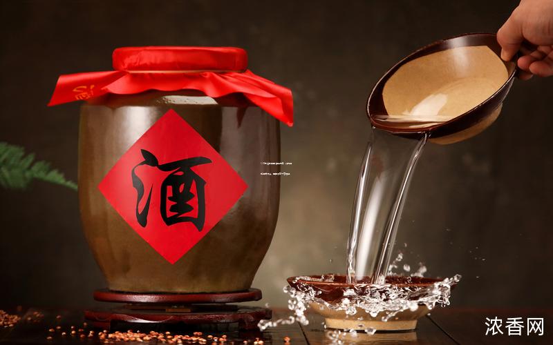 500元左右的白酒排行榜：热门品牌品质对决，选购指南不容错过