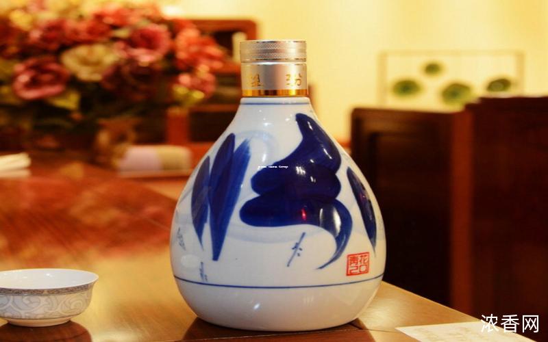 白酒巨擘，加盟首选：谁领风骚？