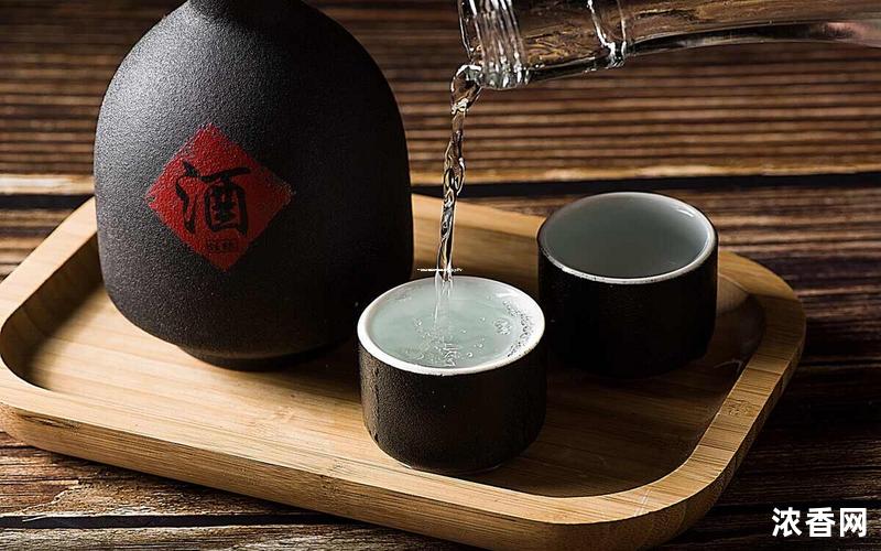 一瓶白酒的标准重量是多少斤？