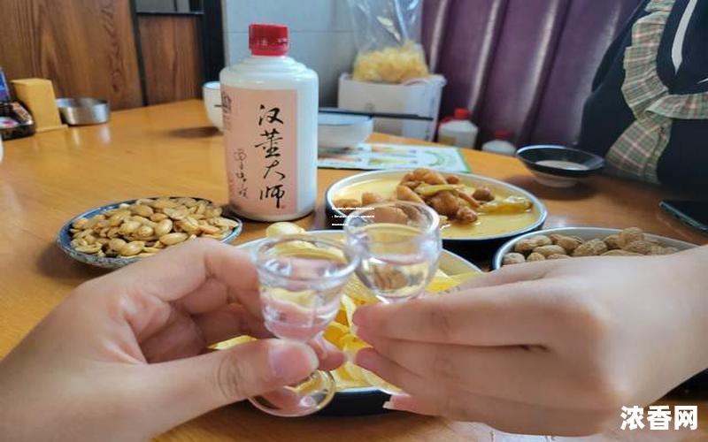 知名品牌白酒加盟店的魅力名称集合：时代金酿、醉醇门户、盛酿酒韵加盟店命名宝典