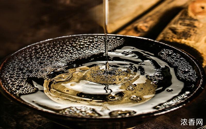 大品牌白酒代理加盟费用详解：投资成本及盈利分析