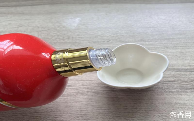 白酒送礼价格攻略:如何选择适宜的礼品酒及其价值定位 白酒送礼价格攻略:如何选择适宜的礼品酒及其价值定位