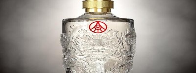 一箱六瓶白酒重量揭秘：了解您关心的白酒多重