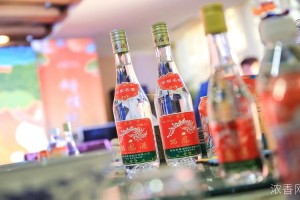 一般白酒价格解析：一两白酒究竟多少钱？
