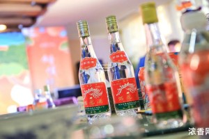 大品牌白酒代理加盟热线电话及咨询详情或者可以写成：顶级白酒品牌代理加盟电话查询及加盟流程解读