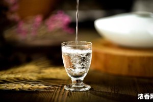 一瓶白酒的适当利润空间探讨与解析