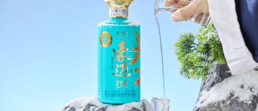 中国酱香白酒三大巨头揭秘：品味茅台、泸州老窖与郎酒之韵