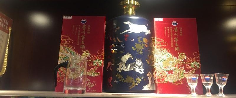 一箱白酒六瓶装大概重量揭秘：总重几许？轻松知晓